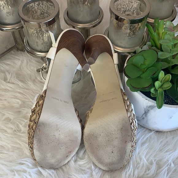 Guess By Marciano White Leather High Heel Sandal Size 7.5 - Picture 4 of 15